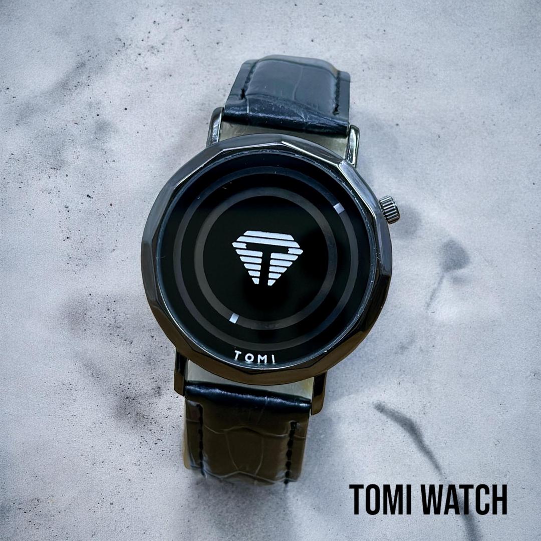 Men's Movement: Quartz,Water Resistant Watch